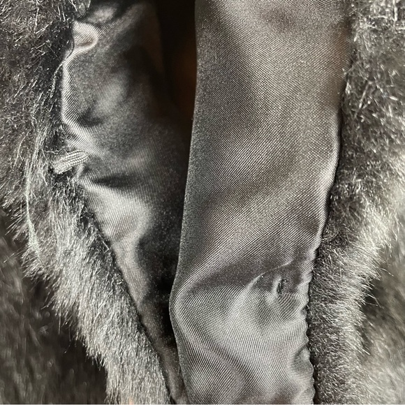 Aldo Faux Fur Vest Size Medium - Picture 5 of 7